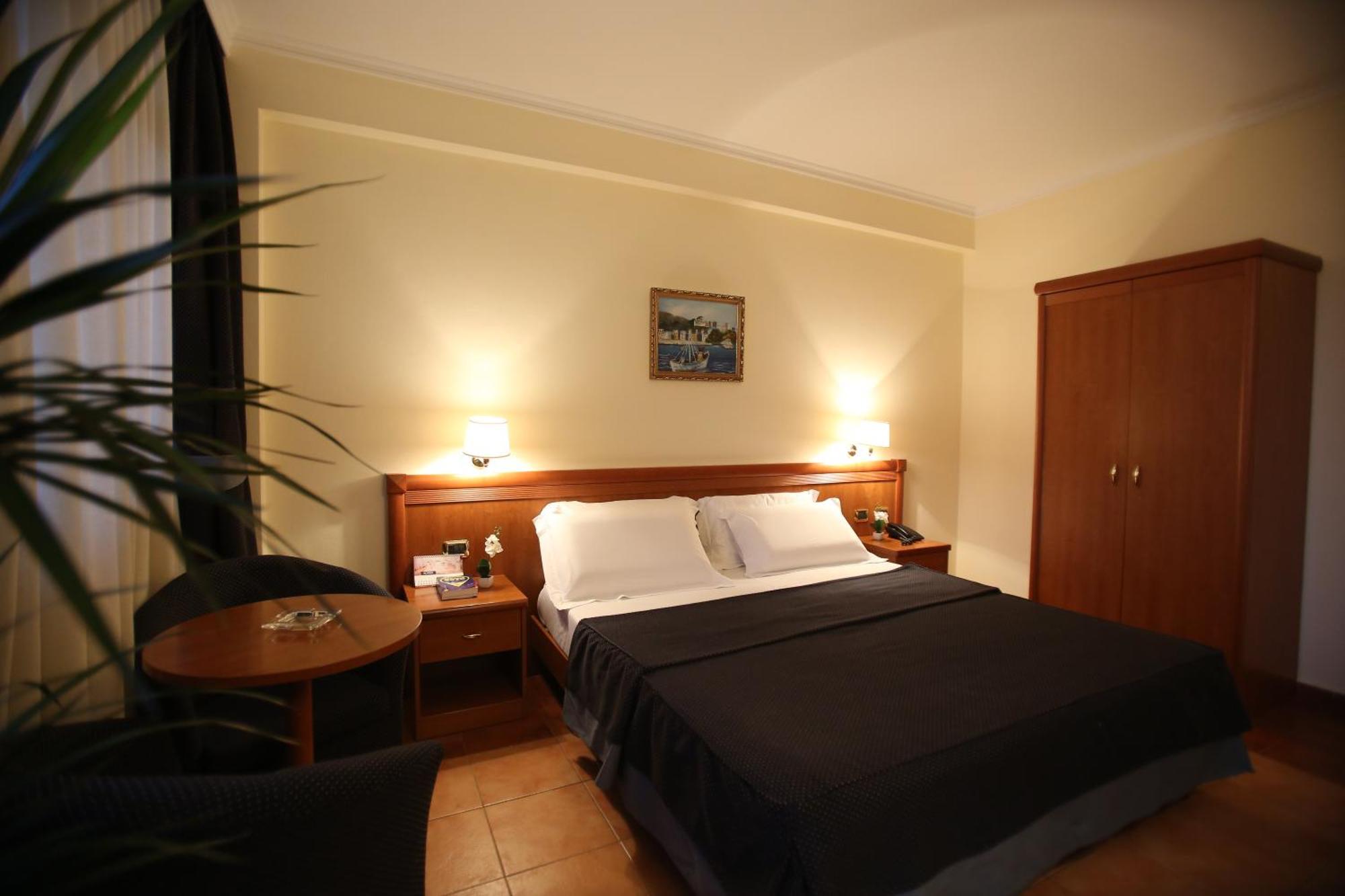 Vorë Hotel Continental חדר תמונה