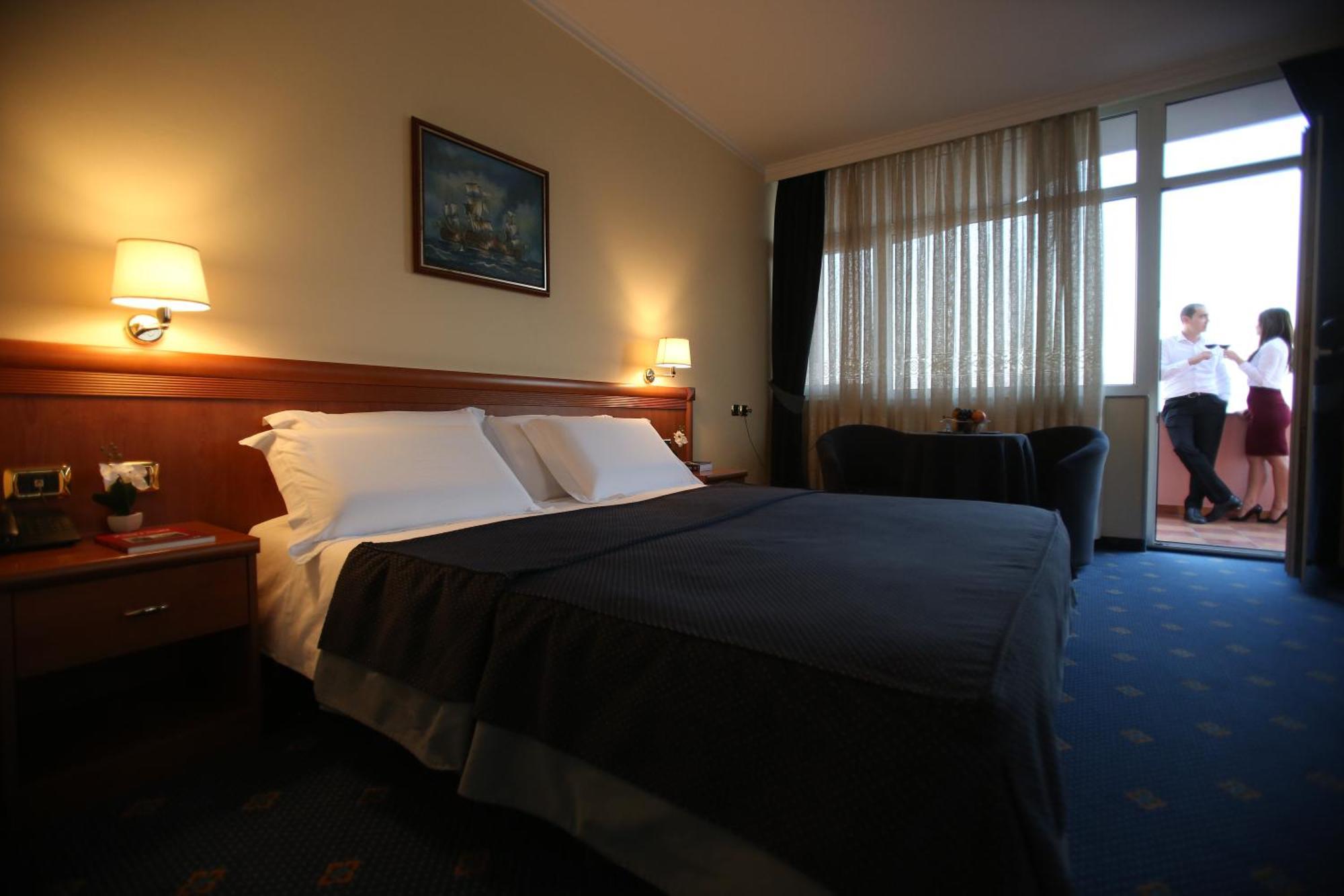 Vorë Hotel Continental חדר תמונה