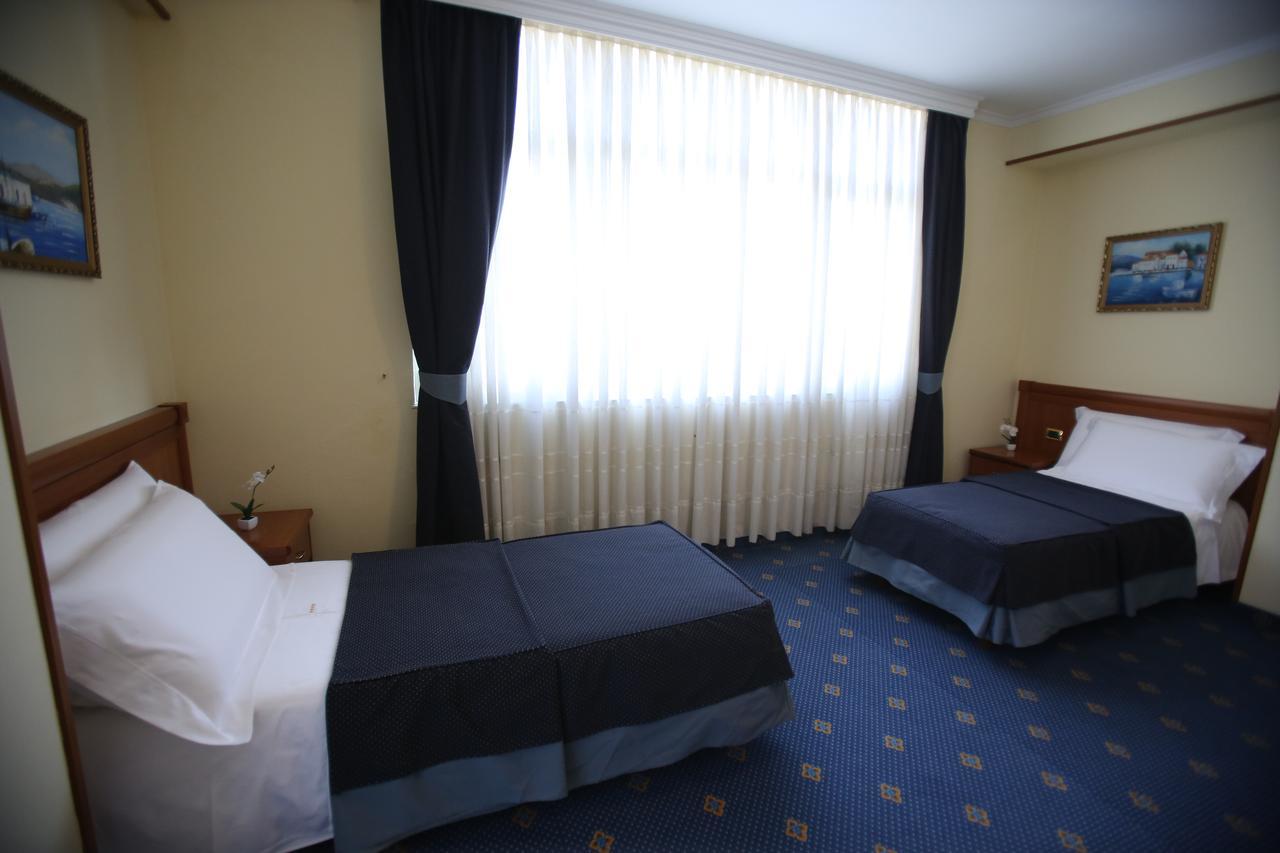 Vorë Hotel Continental מראה חיצוני תמונה