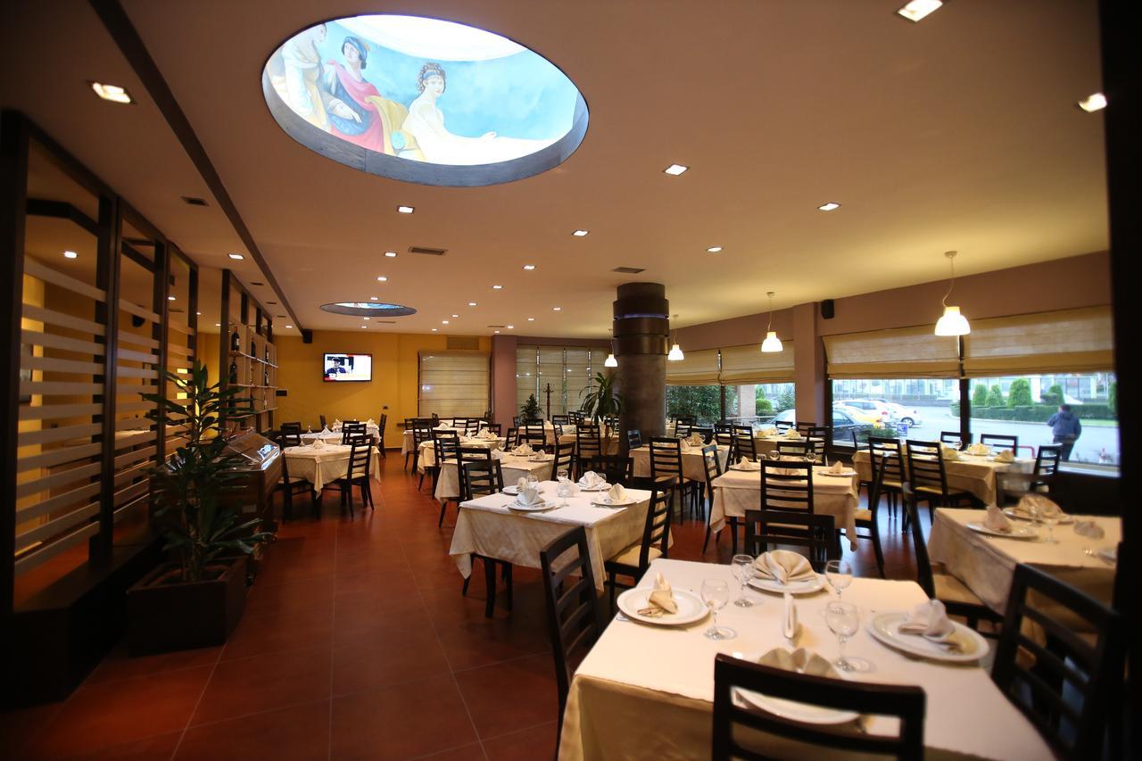 Vorë Hotel Continental מראה חיצוני תמונה