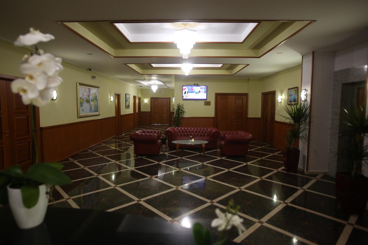 Vorë Hotel Continental מראה חיצוני תמונה