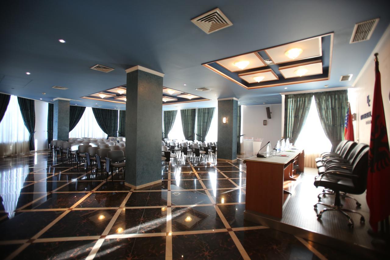 Vorë Hotel Continental מראה חיצוני תמונה